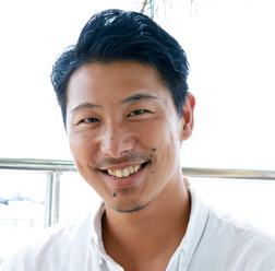越智 典
